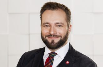 zehetmayer website portrait händler.jpg zehetmayer website portrait händler.jpg